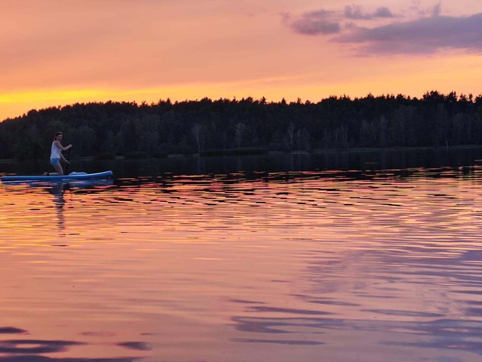 Bungalow Direkt Am See, Mit Eigenem Boot Roding Eksteriør billede